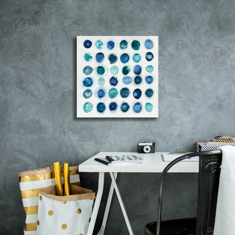 «Roundabout Blue» par Shirley Novak, art mural sur toile, H 18 po x l 18 po x P 0,75 po