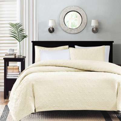 Reversible Quilt In Cream Twin/Twin Xl - Comfortable Cotton Fill Quilting For A Charming Bedroom Includes And 2 Shams Bedding Filled Rest Stylish Look