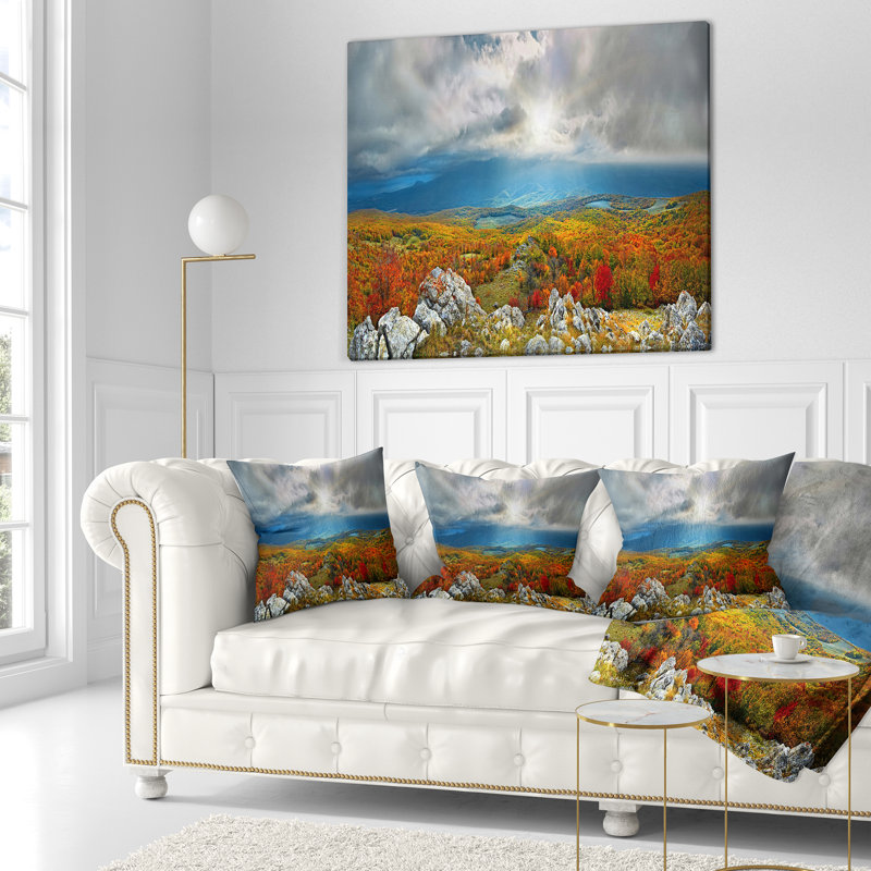 Coussin Schafer Landscape Autumn in Crimean Mountains, 16 po x 1 po, Coussin décoratif