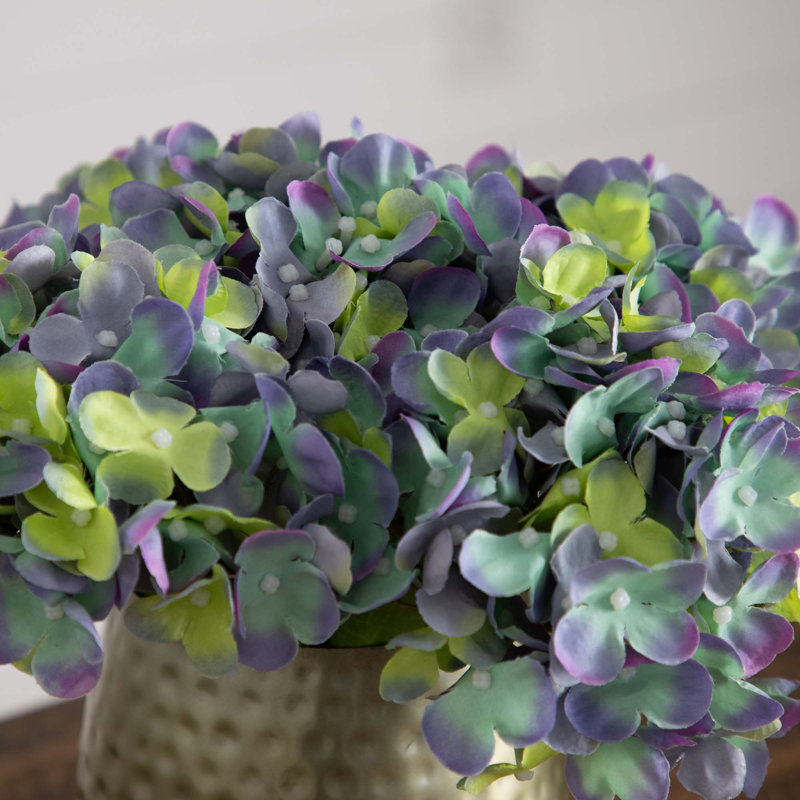 11 po Arrangement d'hortensias artificiels dans un vase en métal, Bleu, Argent