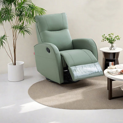 Minimalist and ergonomic lounge chair