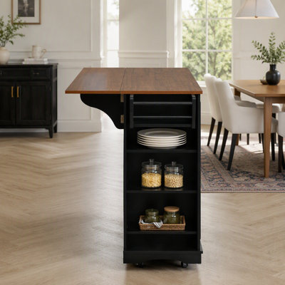 Îlot de cuisine mobile avec rangement de porte en verre, prise de courant, tablettes ouvertes et plusieurs organisateurs pour une préparation et un rangement efficaces des repas