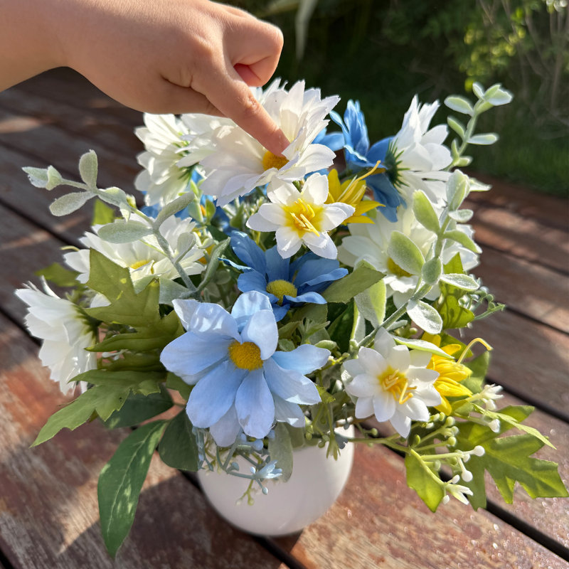 Arrangements floraux mixtes en pot