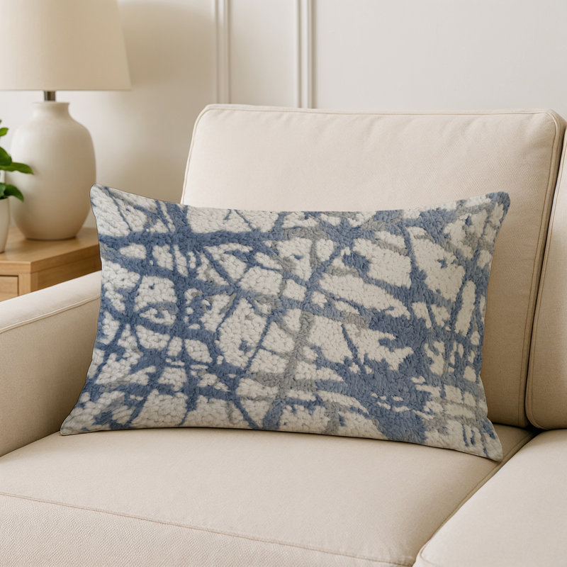 Coussin décoratif intérieur et extérieur Modern, Bleu / blanc / beige abstrait, Rectangle H 25 po x l 18 po