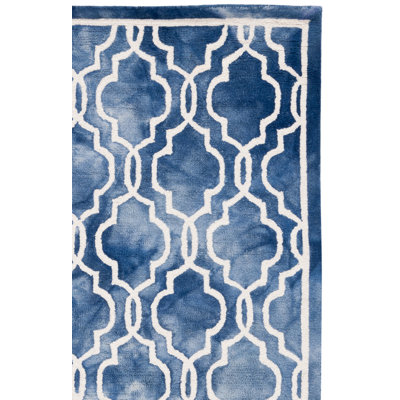 Tapis bleu / ivoire en laine touffeté à la main Deschamps