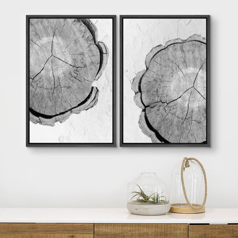 «Duo de bûches d'arbres en bois noir et blanc à la ferme rustique foncé - aucune texture» 2 - pièces sur, Noir