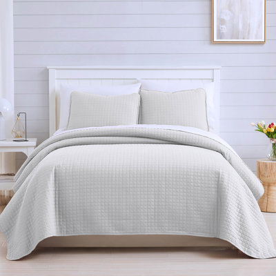 Southshore Fine Linens Vilano Oversized Quilt Set, Double-Brushed Microfiber Lightweight Quilted Bedding with Waffle Geometric Pattern and 1 Pillow Sham, Twin/Twin XL, Light Grey