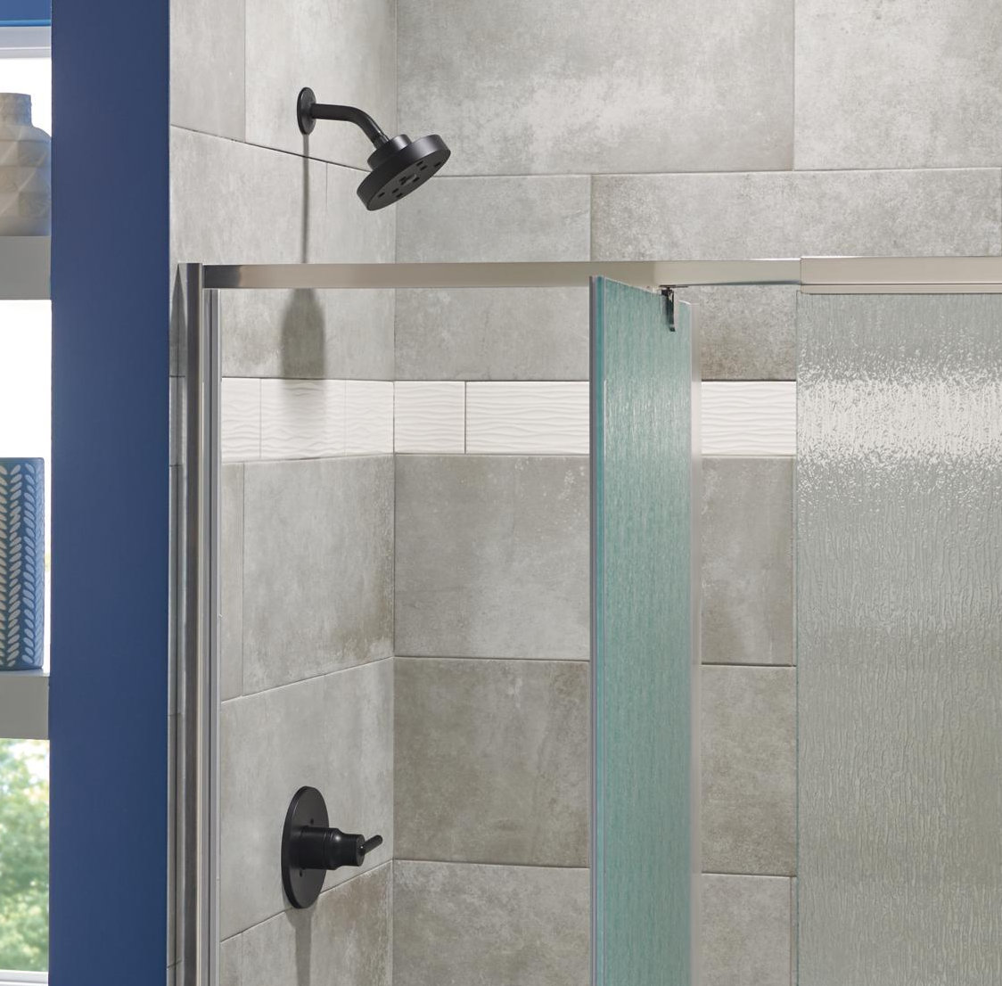 Trinsic 14 Series Single-Function Shower Set, Matte Black