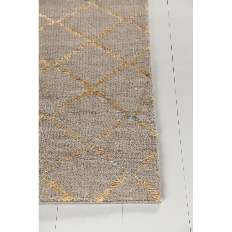 Tapis beige/doré noué la à la main Yoshioka, 7 pi 9 po X 10 pi 6 po