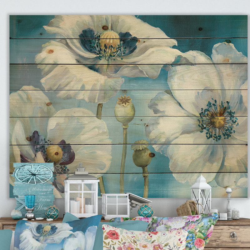Fleur blanche peinte à la main sur fond bleu II - imprimé campagnard sur bois de pin naturel, H 36 po x l 46 po x P 1,5 po