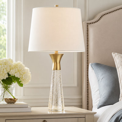 Lampe de table 27 po en laiton antique avec abat-jour tambour blanc, base en cristal transparent et veilleuse à DEL