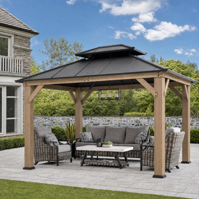 Gazebo Sunjoy en bois de cèdre de 3 x 3,6 m, toit rigide en acier brun foncé à 2 niveaux pour terrasse, pelouse et jardin