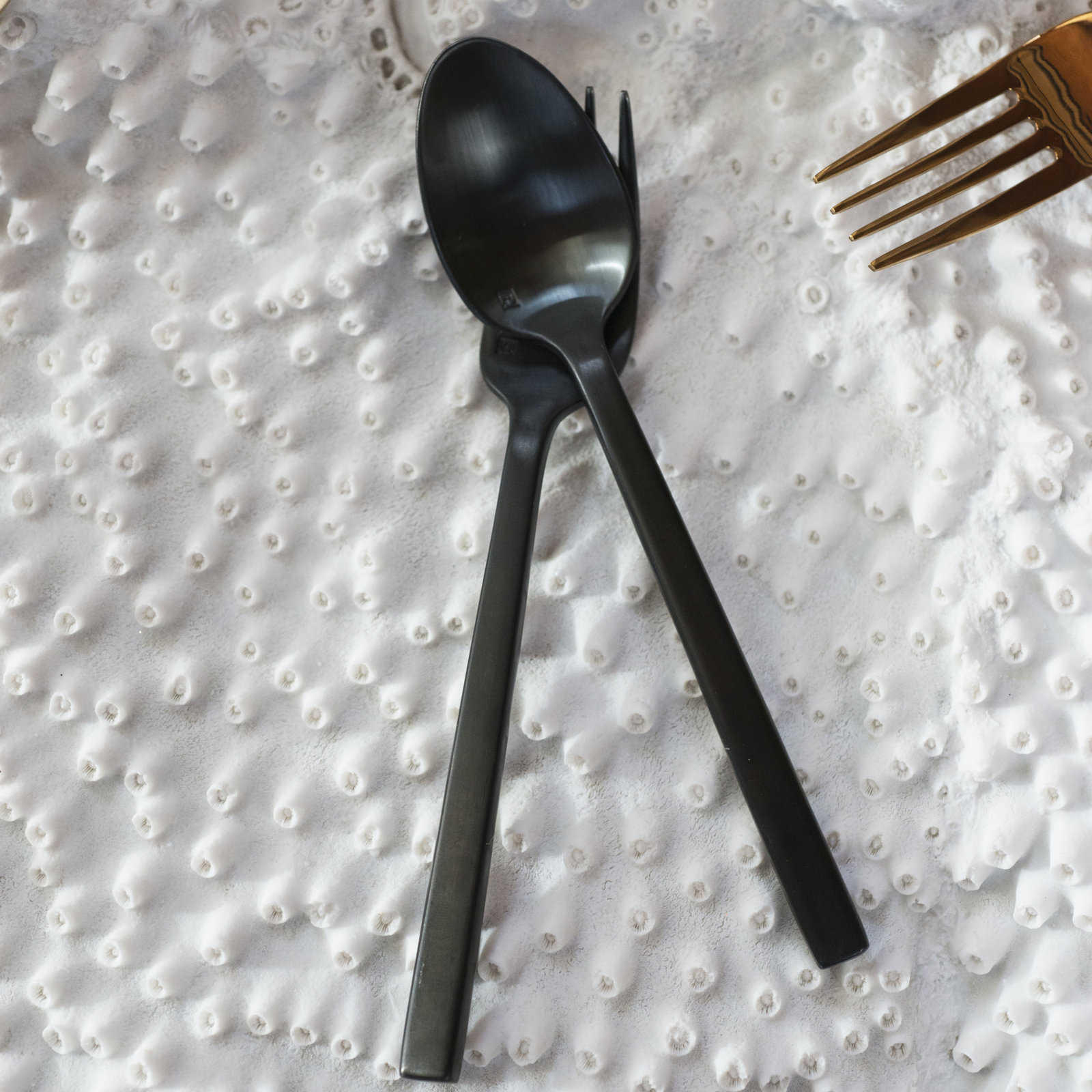 Arezzo Brushed Salad Servers, Brushed Black