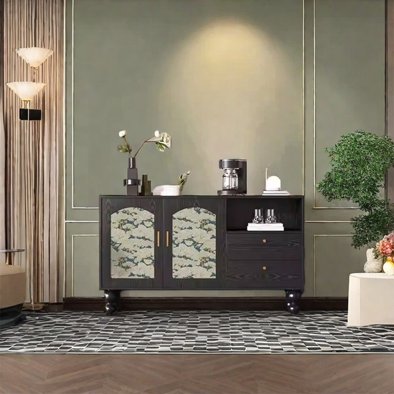 Buffet avec grand rangement et plateau spacieux
