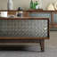 Table basse moderne avec rangement simple