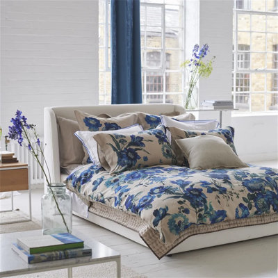 Hirigana Indigo Duvet Cover