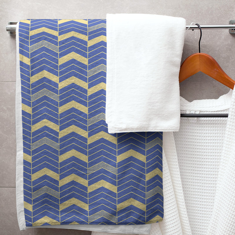 Serviette de bain à chevrons alignés Stephenie, Bleu / Jaune
