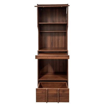 Armoire de rangement haute autoportante pour garde-manger, fini noyer, avec porte vitrée, plateau coulissant, étagères ouvertes à plusieurs niveaux et tiroir inférieur pour ranger petits appareils électroménagers et provisions.