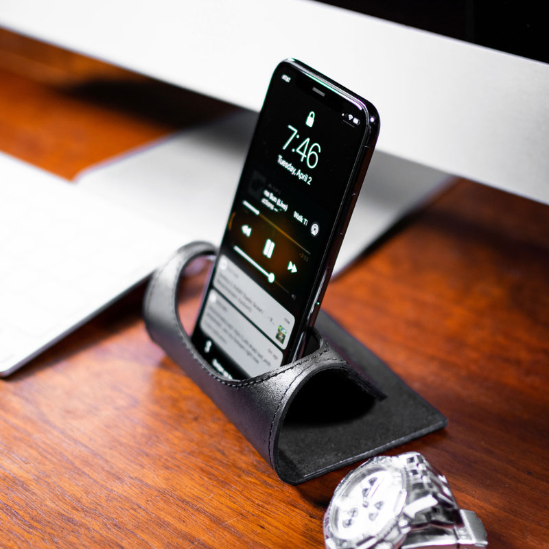 Dacasso Desktop Mount