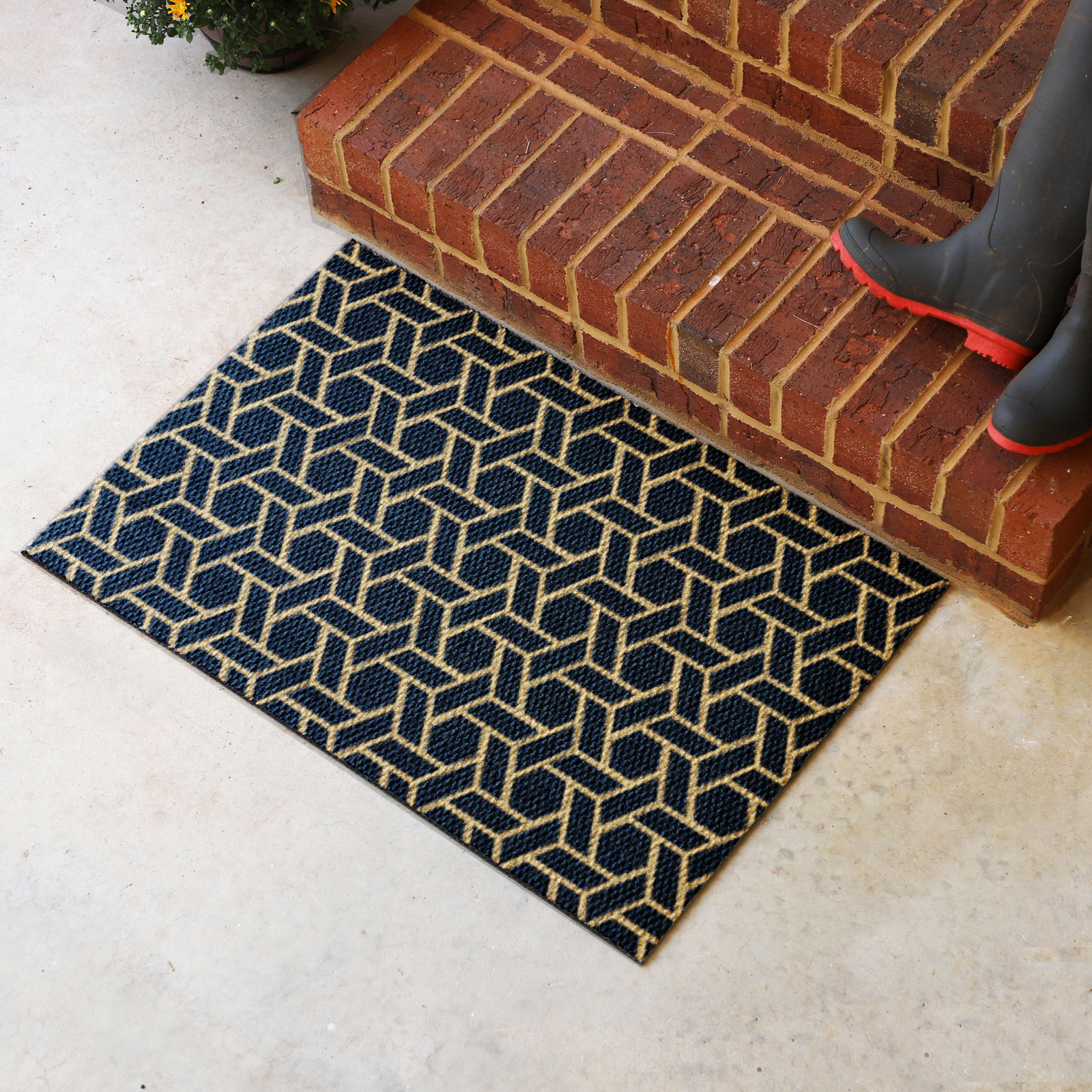 Neighburly Non-Slip Geometric Doormat