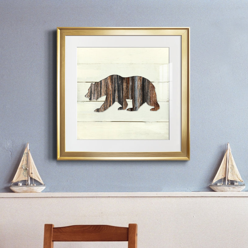 Woodland Bear - Reproduction d'art sur papier encadrée, Papier encadré doré, H 34,5 po x l 34,5 po x P 1,5 po