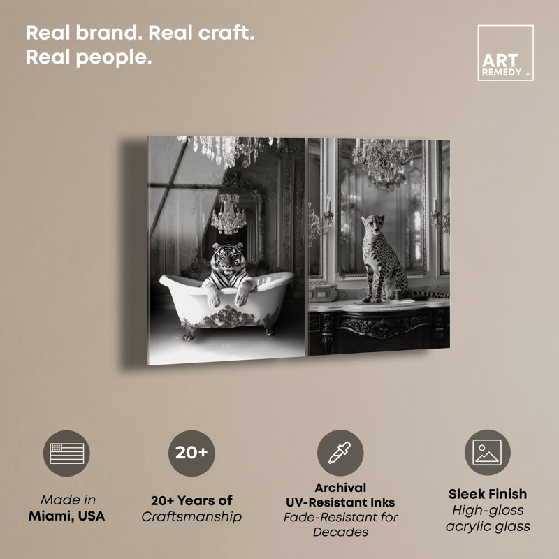 «Animal Bathroom Ornate Set», reproduction d'art sur toile par Art Remedy, H 54 po x l 36 po