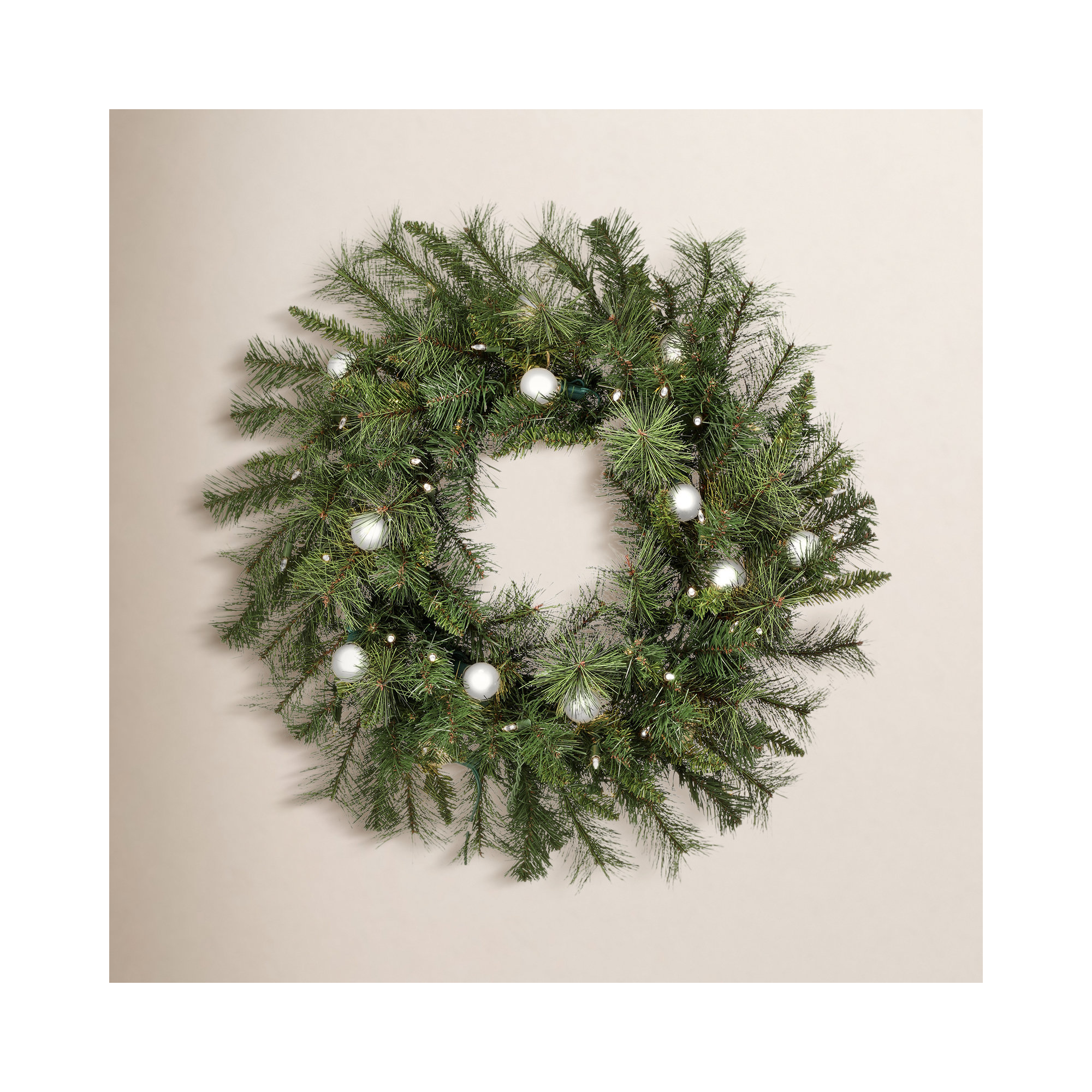 LED Twinkle Belgium Wreath, Clear/White, 30" W x 30" H x 6" D