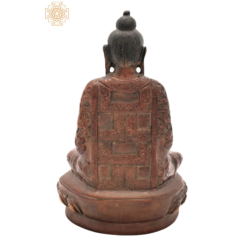 Le Seigneur Bouddha en Dhyana Mudra
