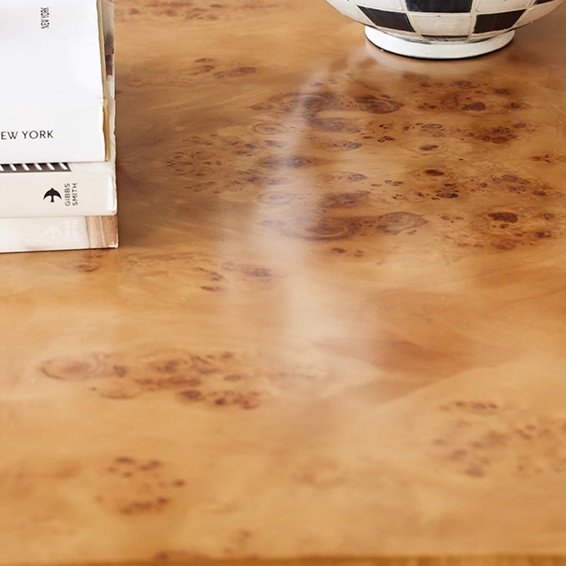 Table basse simple de style français