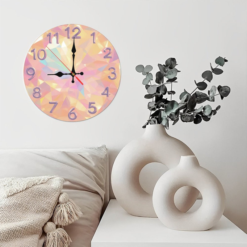 Chiffres sur horloge en cristal irisé