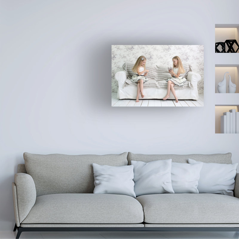 Victoria Glinka Qui gagne? Art sur toile, H 30 po x l 47 po