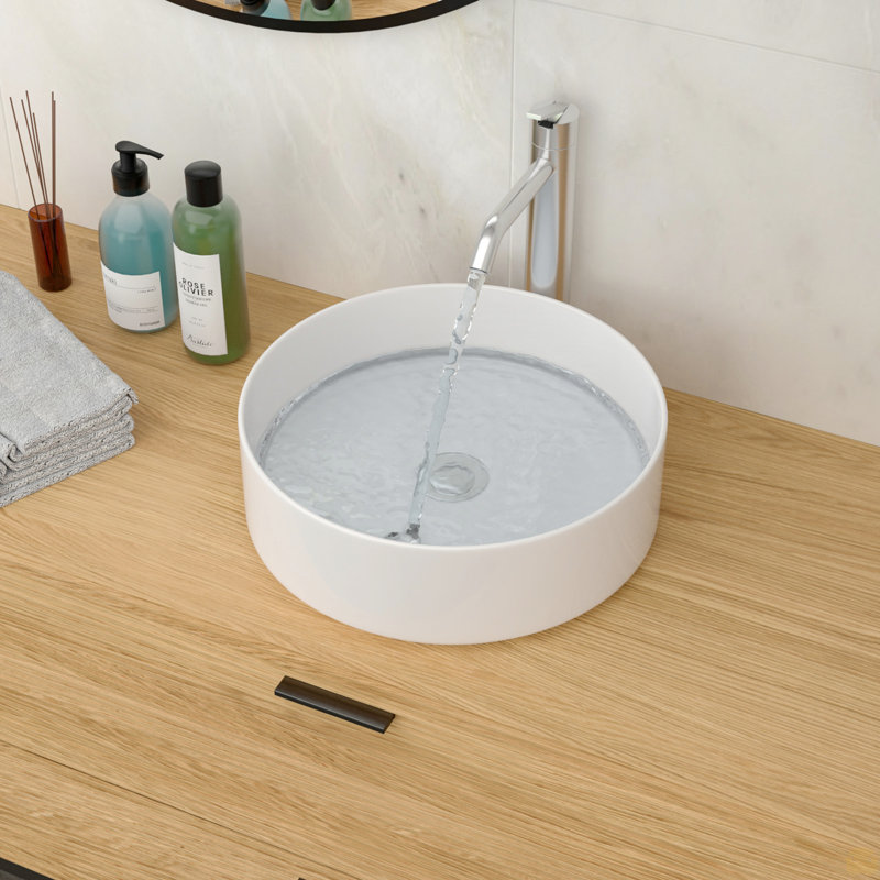 Lavabo de salle de bain en céramique