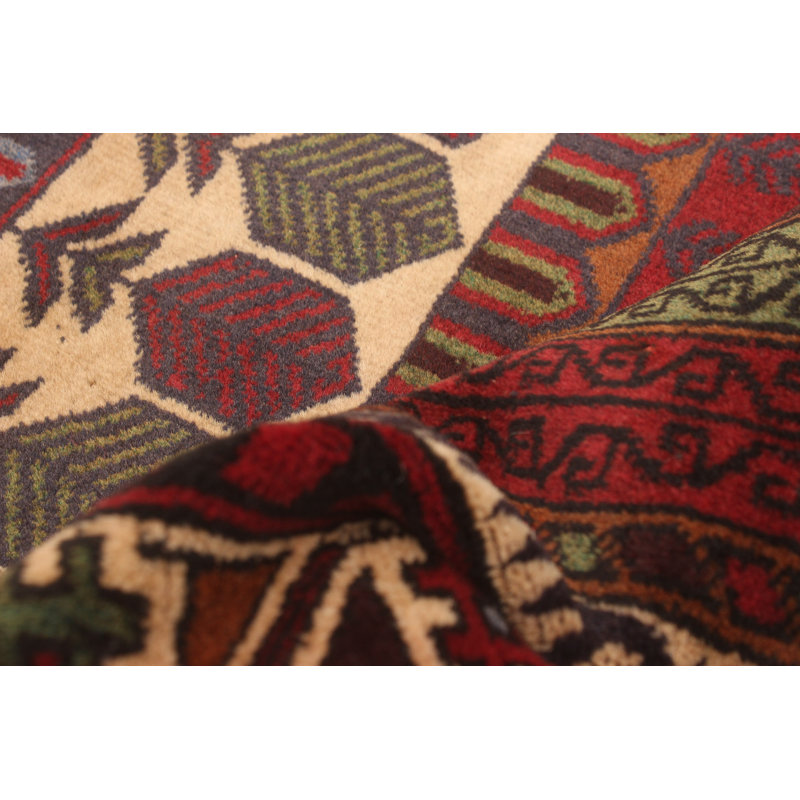 Tapis rouge foncé Lynnisha 2 pi 11 po x 4 pi 5 po