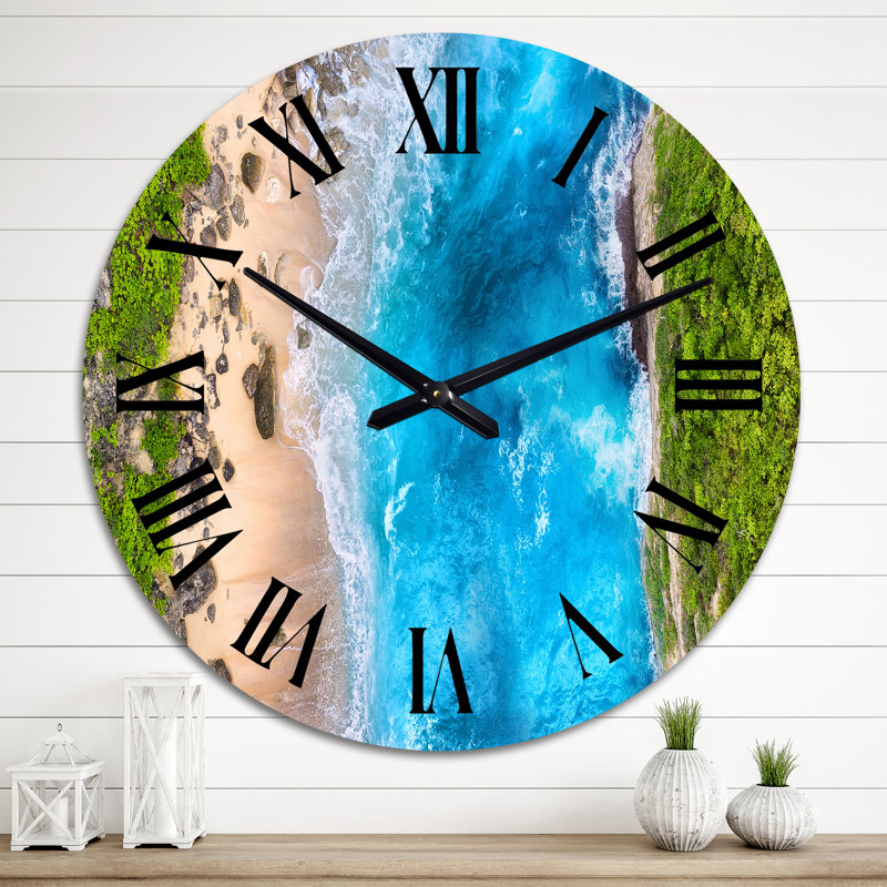 Vue aérienne de la plage tropicale turquoise II - Horloge murale nautique et côtière, Moyen
