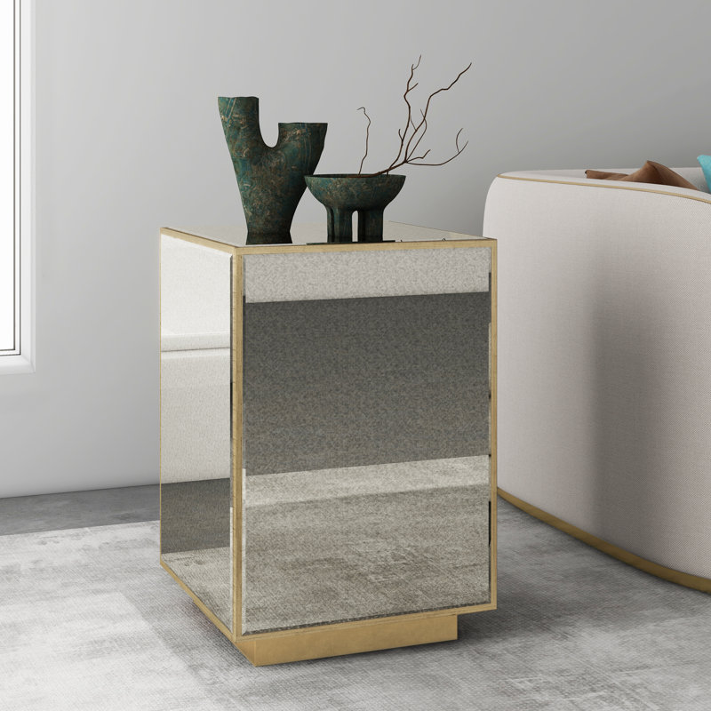 Juel Side Table
