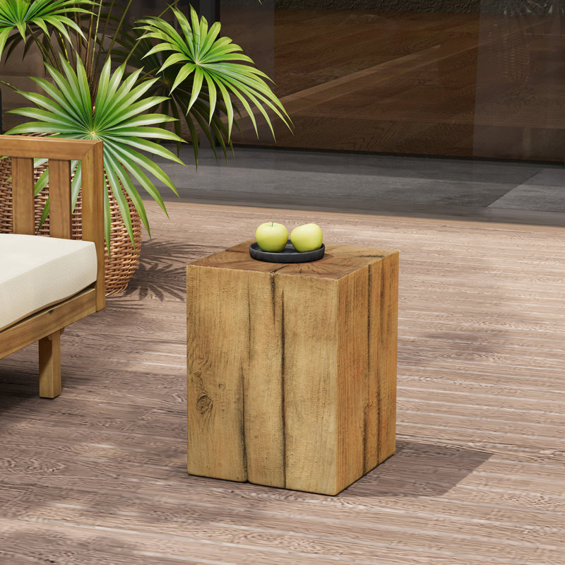 Petite table de bout à colonne carrée, Naturel, H 18,05 po x l 14,3 po x P 14,3 po