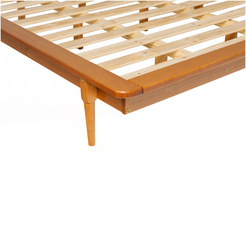 Structure de lit plateforme en bois massif de style Mid-Century moderne - caramel
