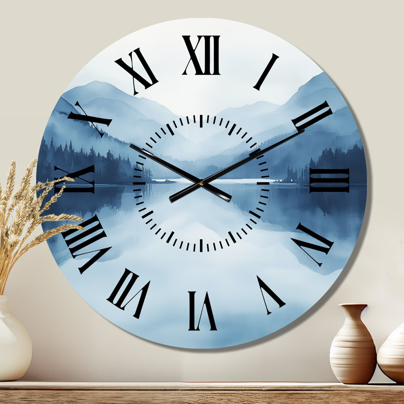 Horloge murale en métal « Lac apaisant scandinave » - Paysage, Médium