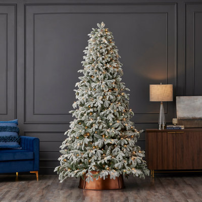 Sapin artificiel enneigé 7,5 pi Krystelle, pré-éclairé avec 500 lumières DEL blanc chaud