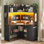 Bureau en coin 31,5 po avec rehausse et 3 tiroirs, bureau d'ordinateur de ferme avec lumières DEL et tablettes de rangement pour bureau personnel, noir et brun