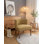 Fauteuil demi-tonneau rembourré Ezra