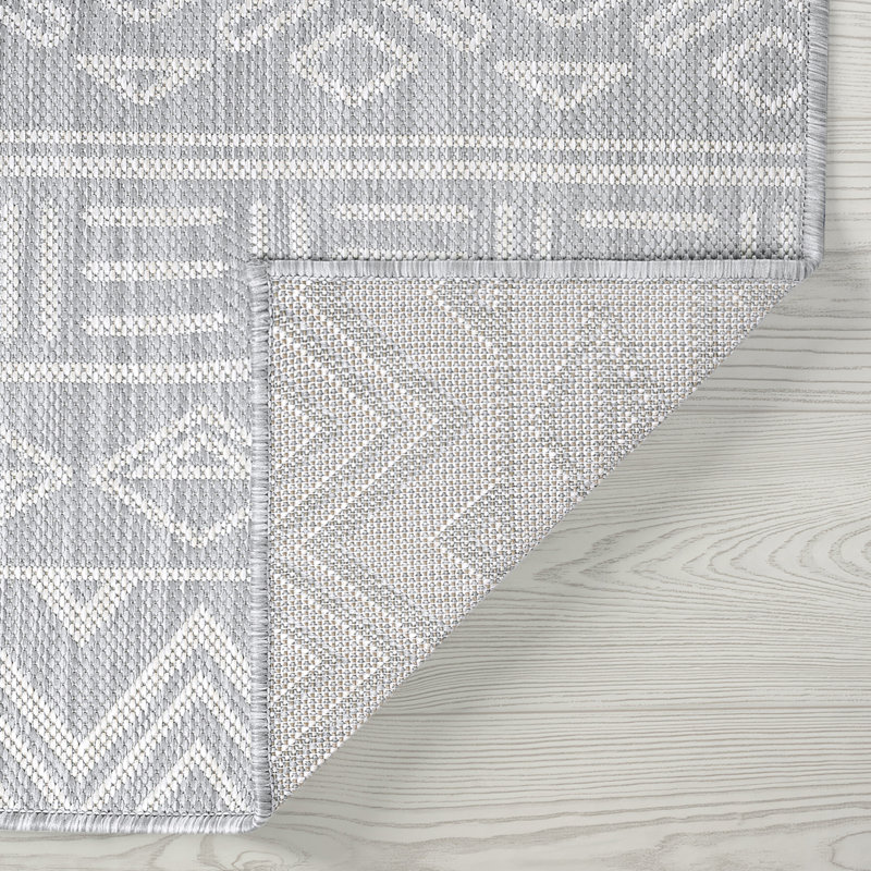 Urbank Indoor / Outdoor Rug, Rectangle 5'3" x 7'3"