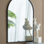 Miroir arqué noir avec cadre en métal