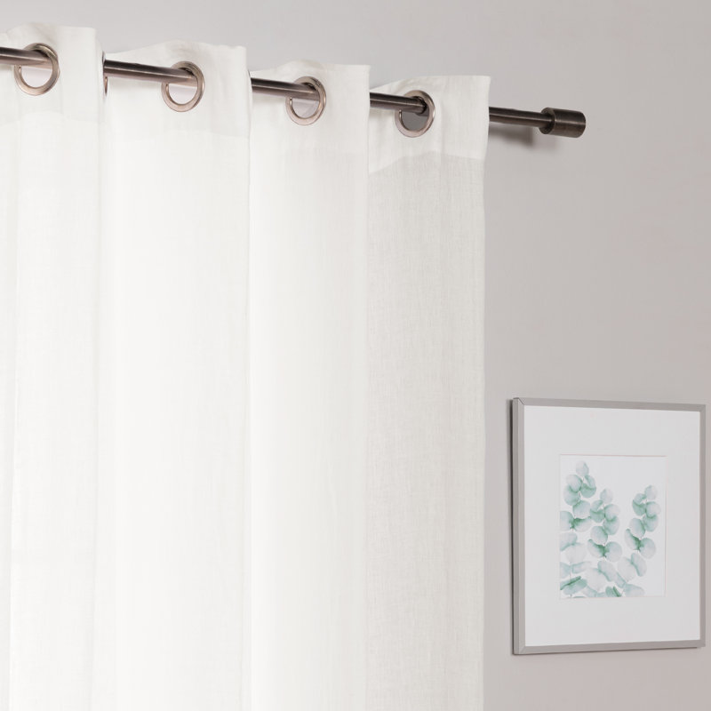 Panneau de rideau simple semi-diaphane avec œillets Blakney, l 52 po x L 108 po, Blanc