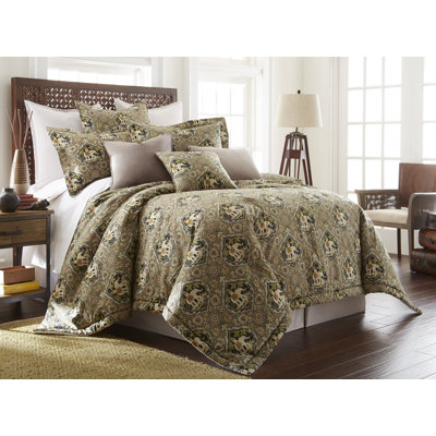 Sanaya Traditional Box Stitch Comforter