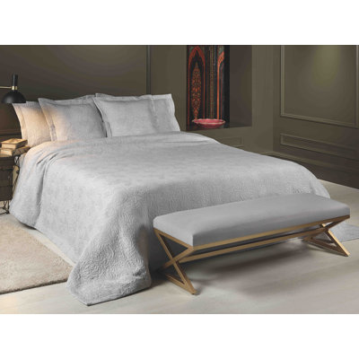 Aquavia Cotton Blend Solid Colour Bedspread