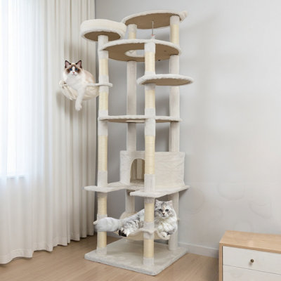 Arbre à chat avec poteaux à griffer