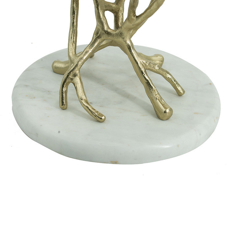 Table de bout à trois niveaux - Aluminium fini or avec base en marbre blanc
