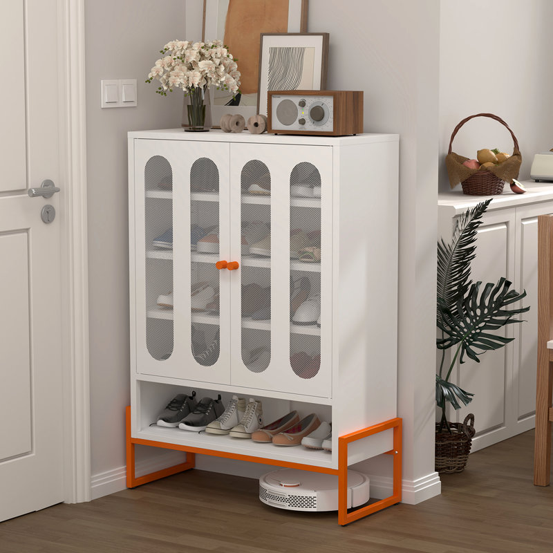 Armoire à chaussures moderne à deux portes avec 3 à 4 tablettes réglables, conception surélevée de 15 cm, poignée en acier lisse, pour les espaces de vie, preuve magnétique autoportante en métal et poignée ergonomique quotidienne