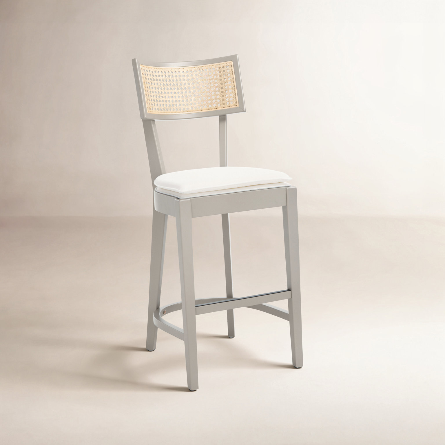Tarrington Bar and Counter Stool, Counter Stool (26.6" Seat Height), Natural/Gray